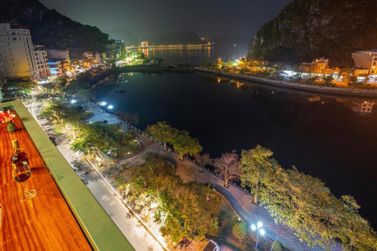 Aroma Cat Ba Sea View Hotel Chan Chau Экстерьер фото